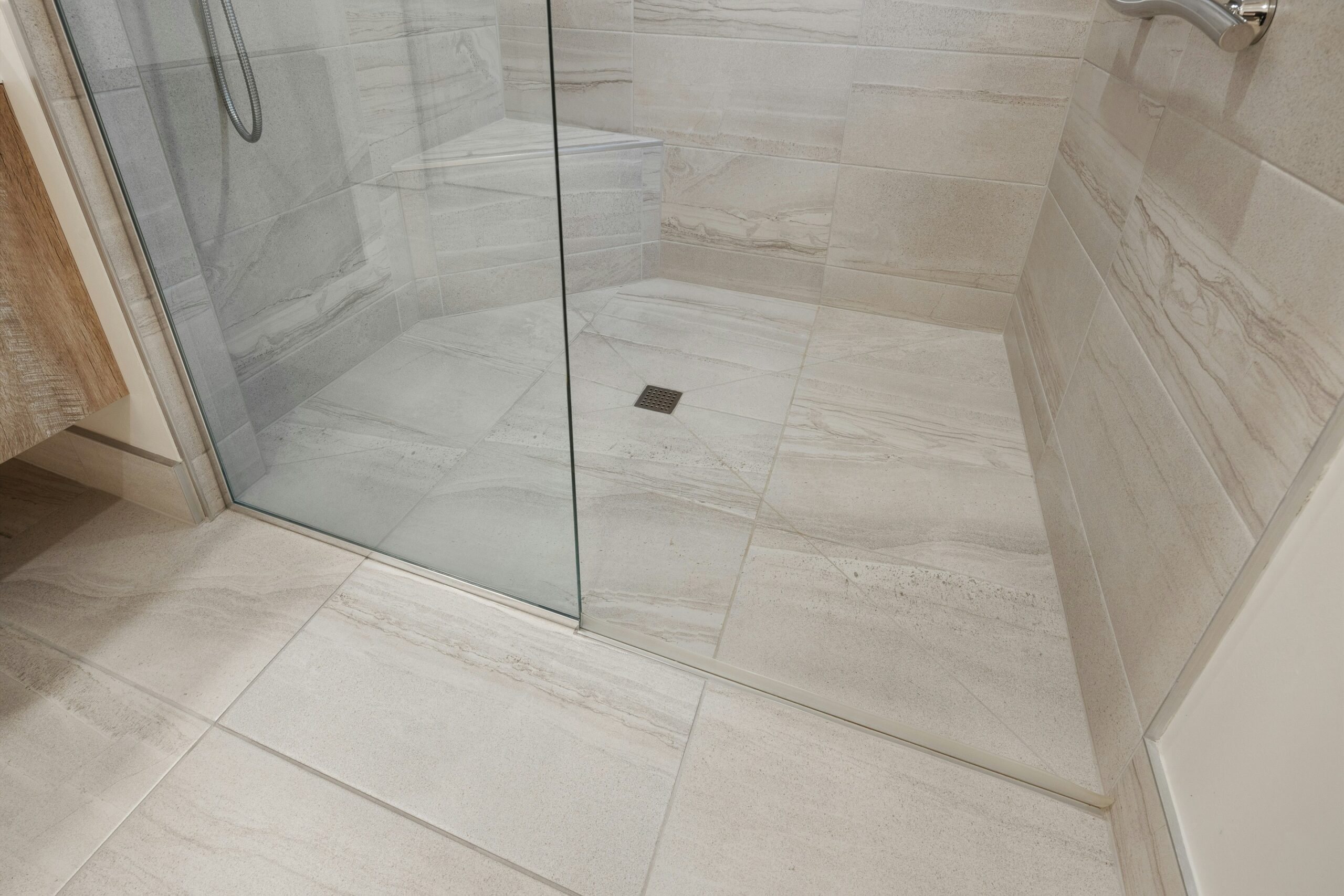 Heated tile bathroom floor